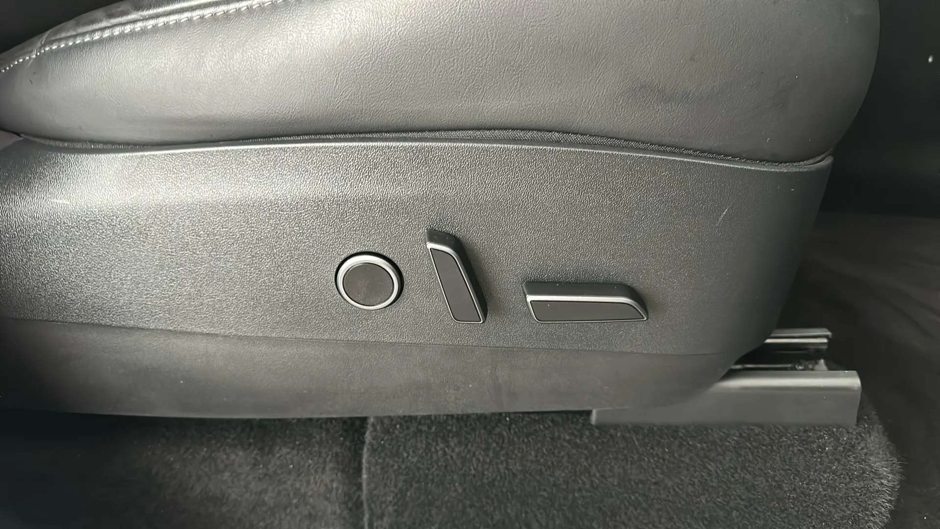 2022 TESLA MODEL Y 2022 TESLA MODEL Y