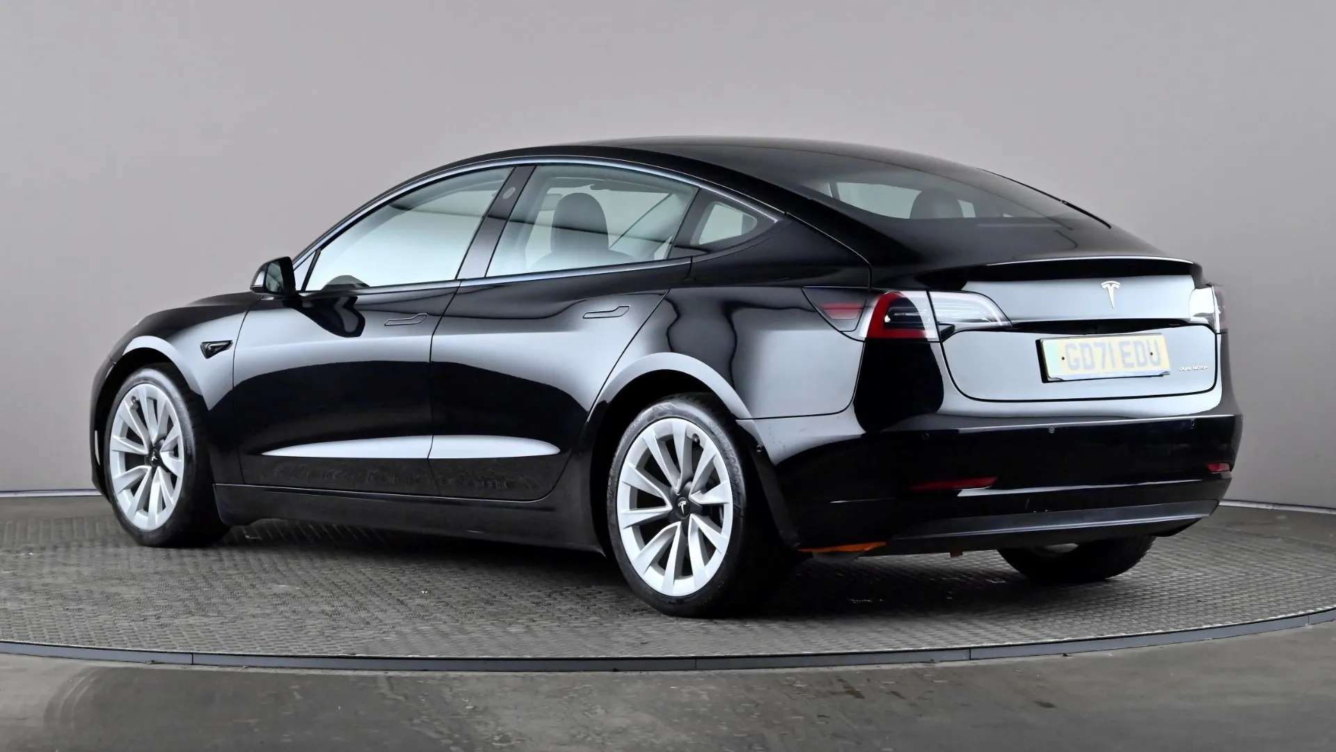 A 2022 TESLA MODEL 3 Long Range AWD Auto A 2022 TESLA MODEL 3 Long Range AWD Auto