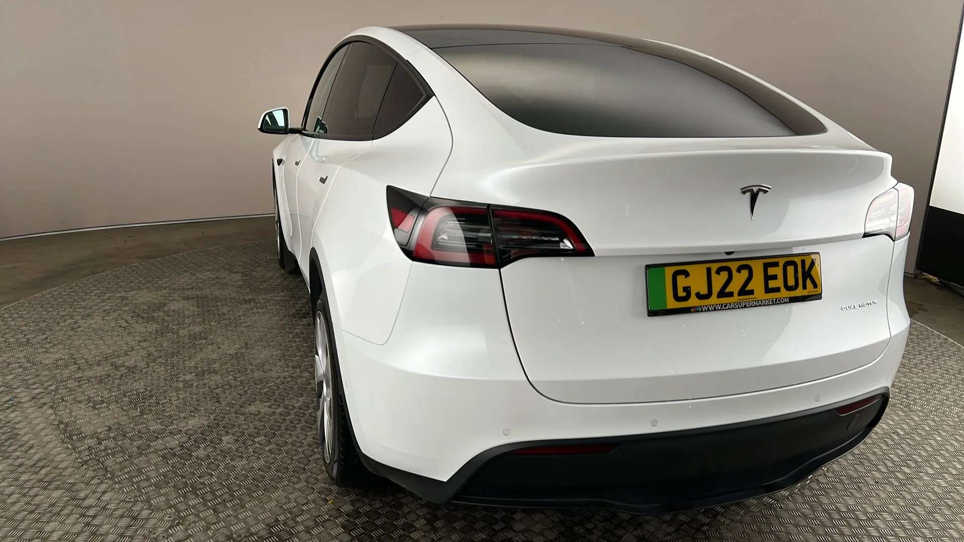 2022 TESLA MODEL Y 2022 TESLA MODEL Y