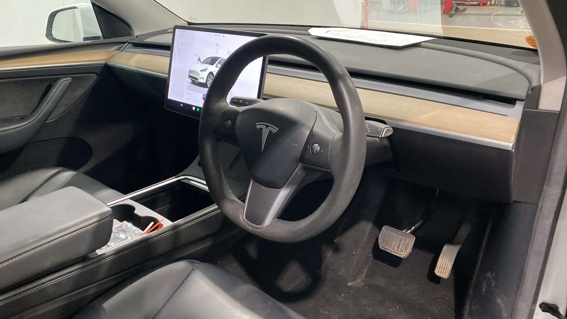 A 2022 TESLA MODEL Y Long Range AWD Auto A 2022 TESLA MODEL Y Long Range AWD Auto