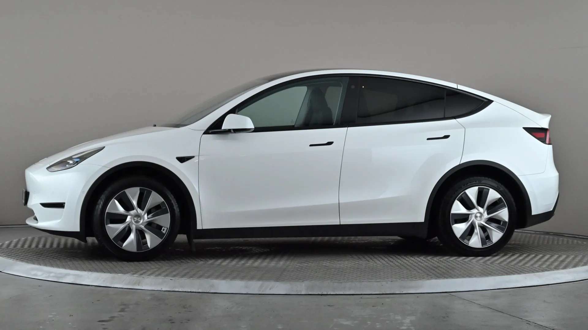 A 2022 TESLA MODEL Y Long Range AWD Auto A 2022 TESLA MODEL Y Long Range AWD Auto