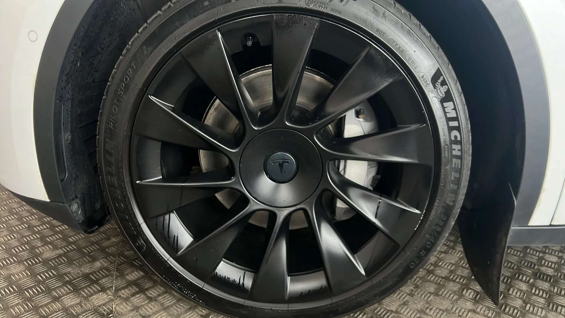2022 TESLA MODEL Y 2022 TESLA MODEL Y