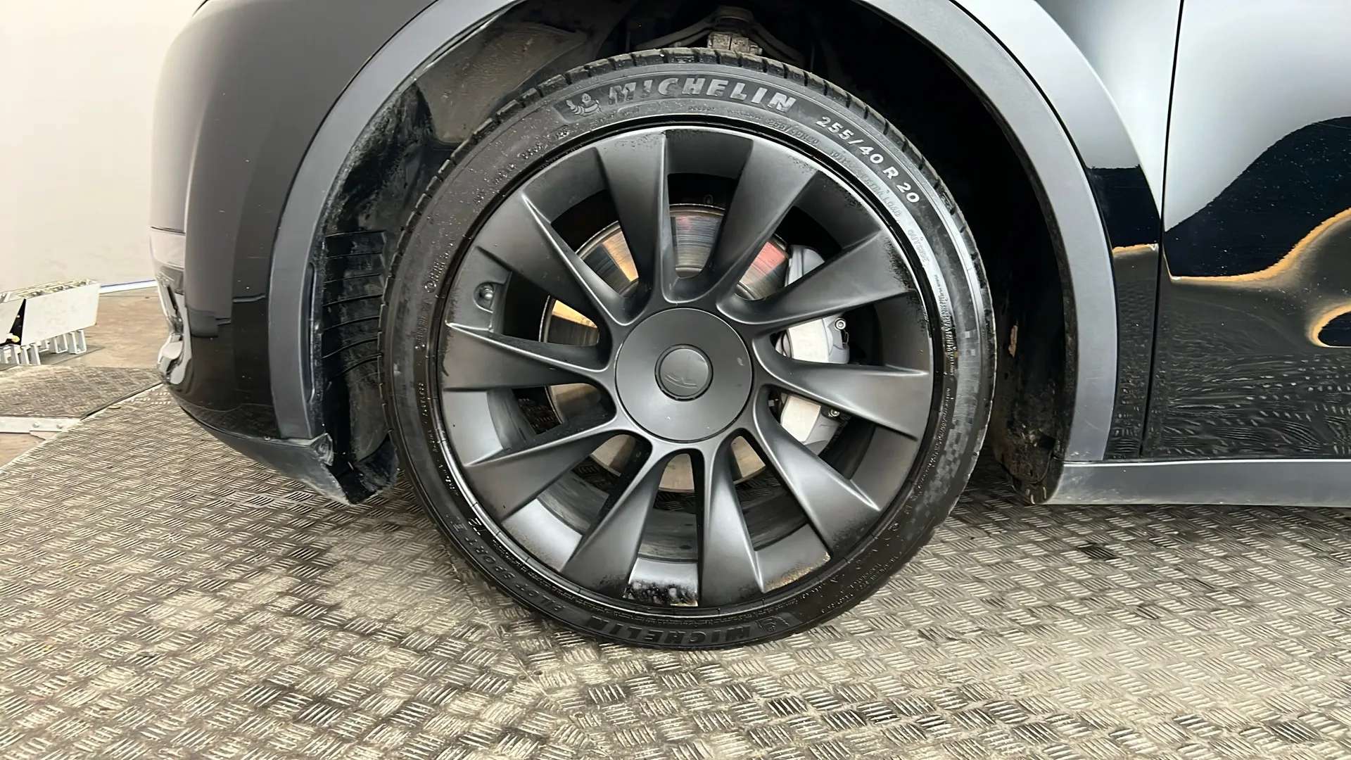 2023 TESLA MODEL Y 2023 TESLA MODEL Y