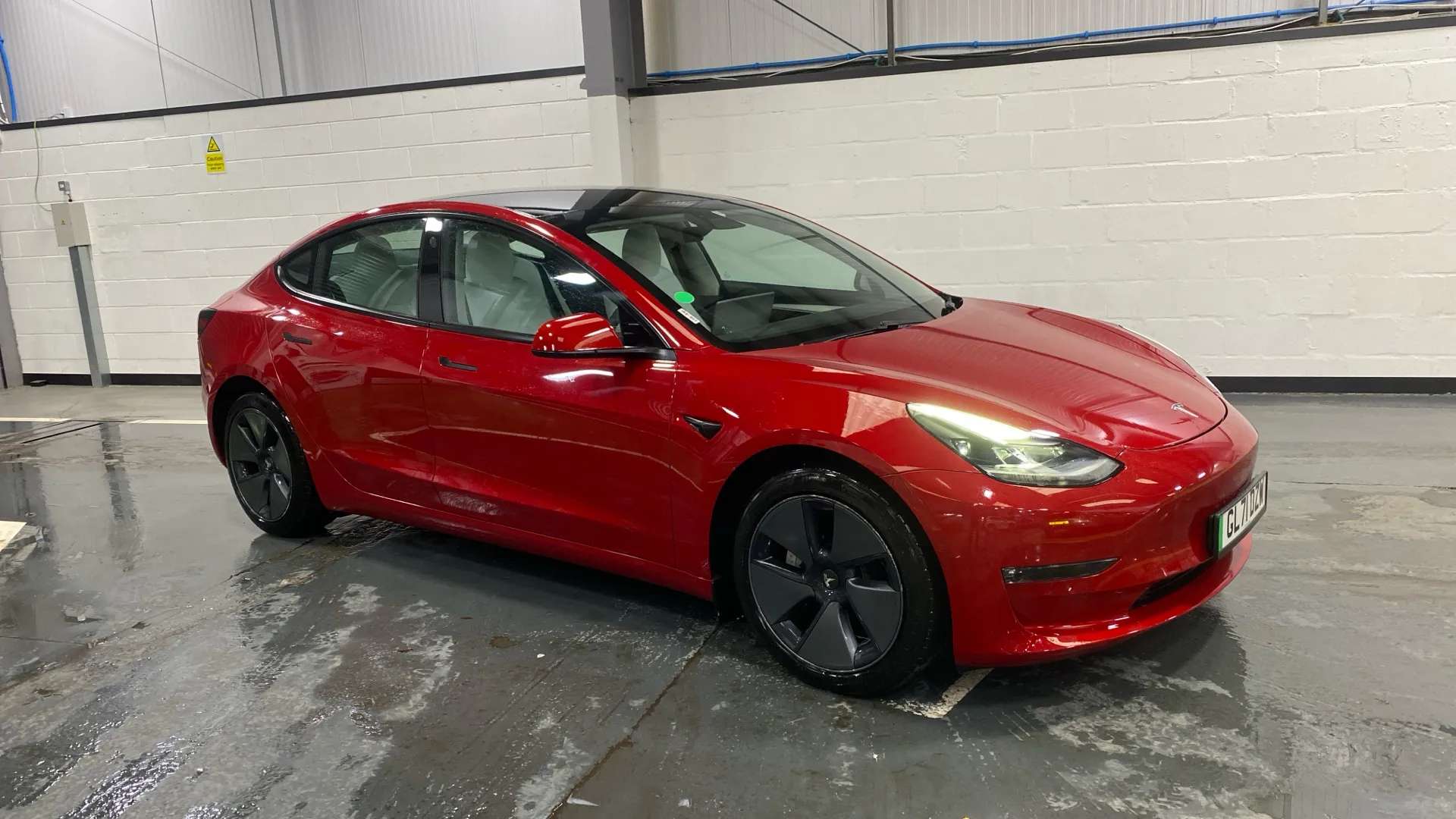 A 2021 TESLA MODEL 3 Long Range AWD Auto A 2021 TESLA MODEL 3 Long Range AWD Auto