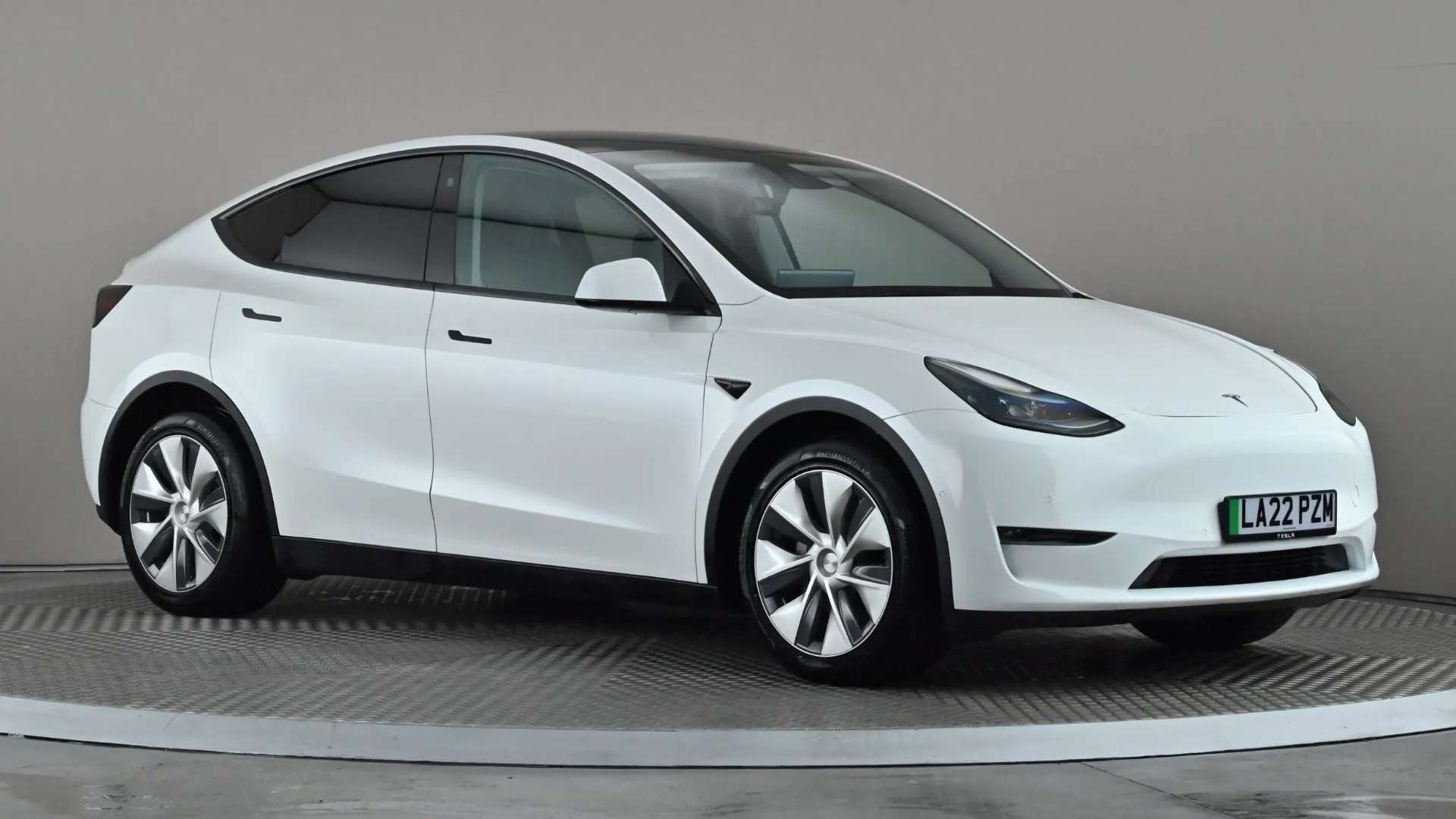 A 2022 TESLA MODEL Y Long Range AWD Auto A 2022 TESLA MODEL Y Long Range AWD Auto