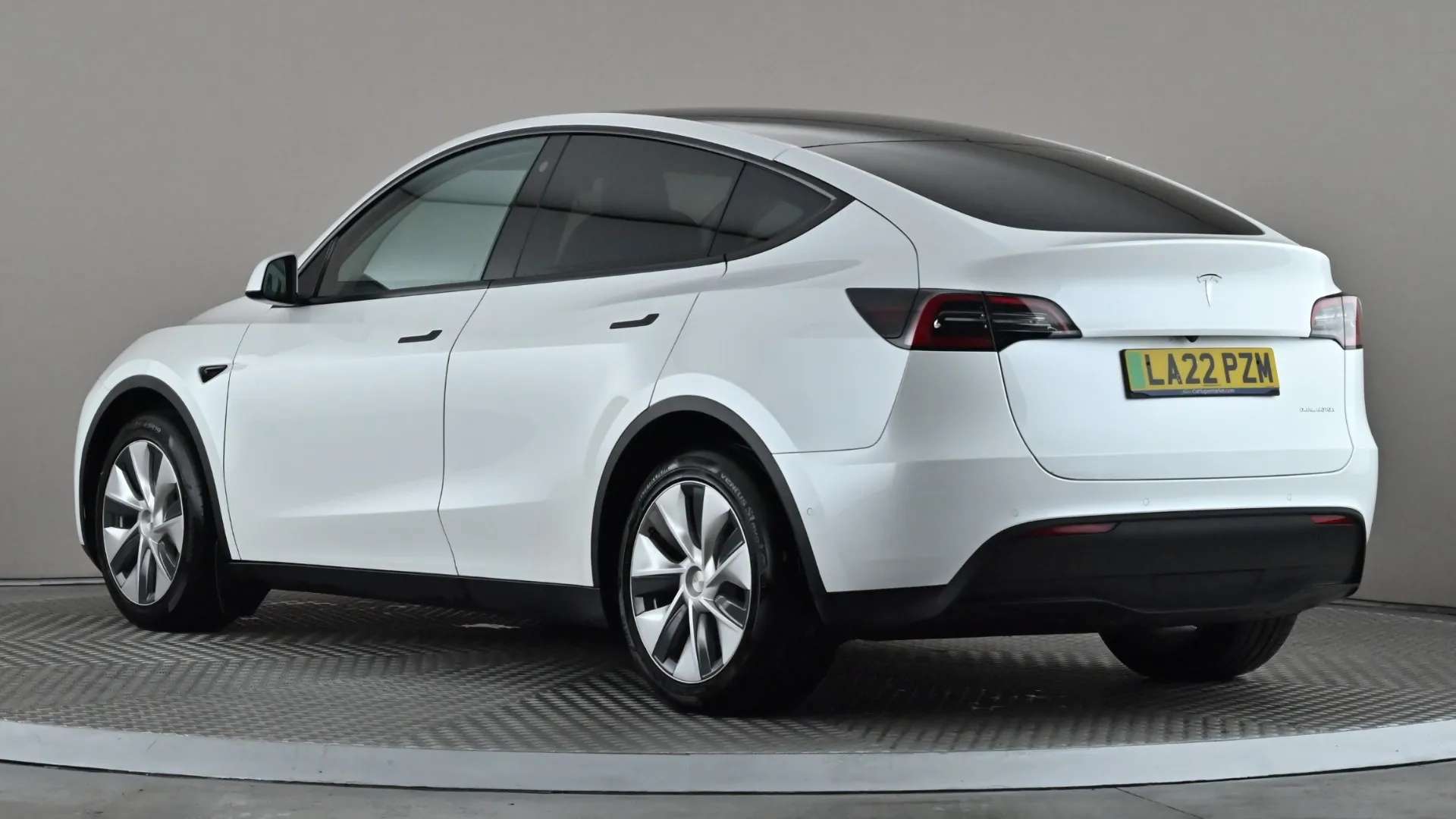 A 2022 TESLA MODEL Y Long Range AWD Auto A 2022 TESLA MODEL Y Long Range AWD Auto