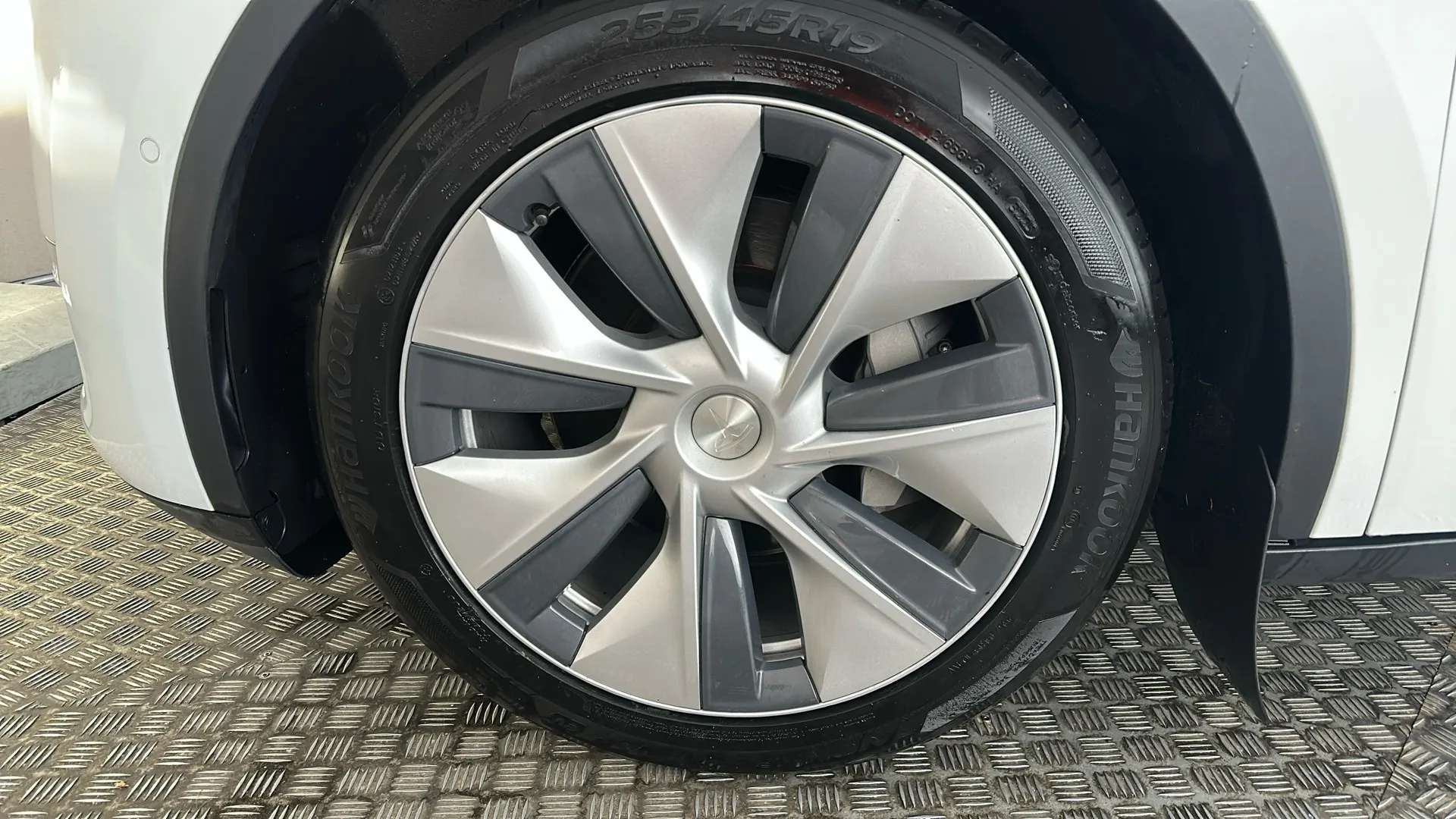 2022 TESLA MODEL Y 2022 TESLA MODEL Y