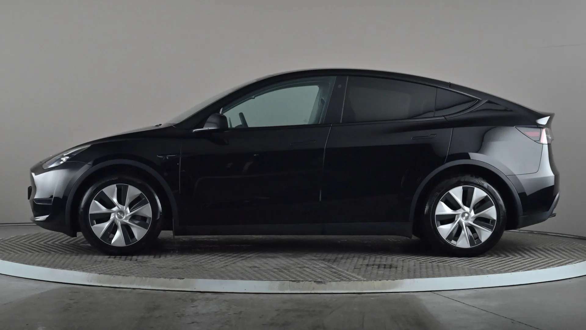 A 2022 TESLA MODEL Y Long Range AWD Auto A 2022 TESLA MODEL Y Long Range AWD Auto