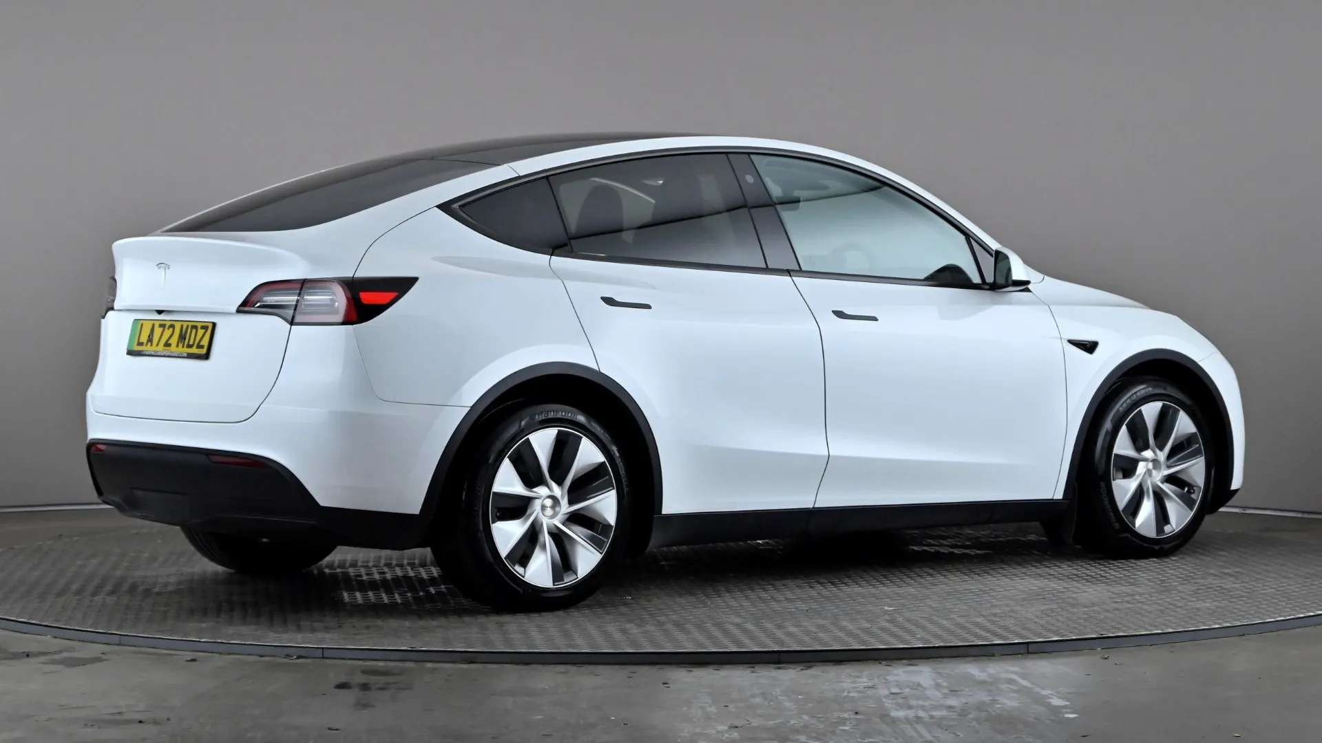 2022 TESLA MODEL Y 2022 TESLA MODEL Y