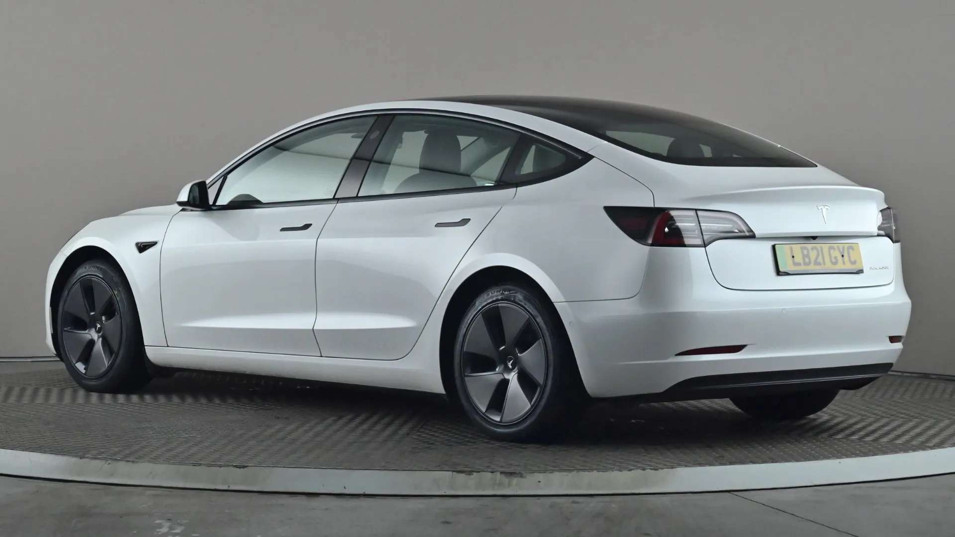 A 2021 TESLA MODEL 3 Long Range AWD Auto A 2021 TESLA MODEL 3 Long Range AWD Auto