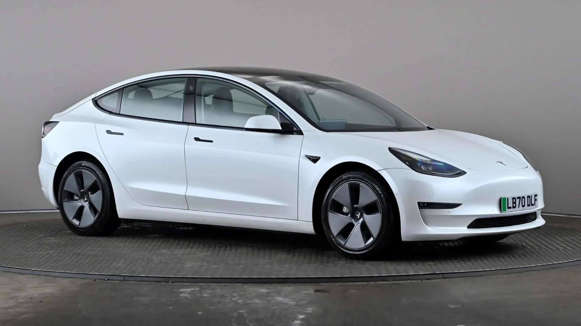 A 2020 TESLA MODEL 3 Long Range AWD Auto A 2020 TESLA MODEL 3 Long Range AWD Auto