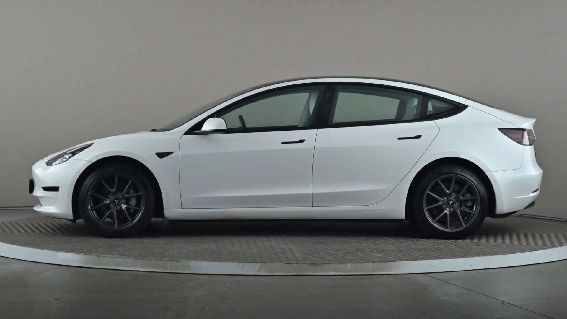 A 2021 TESLA MODEL 3 Long Range AWD Auto A 2021 TESLA MODEL 3 Long Range AWD Auto