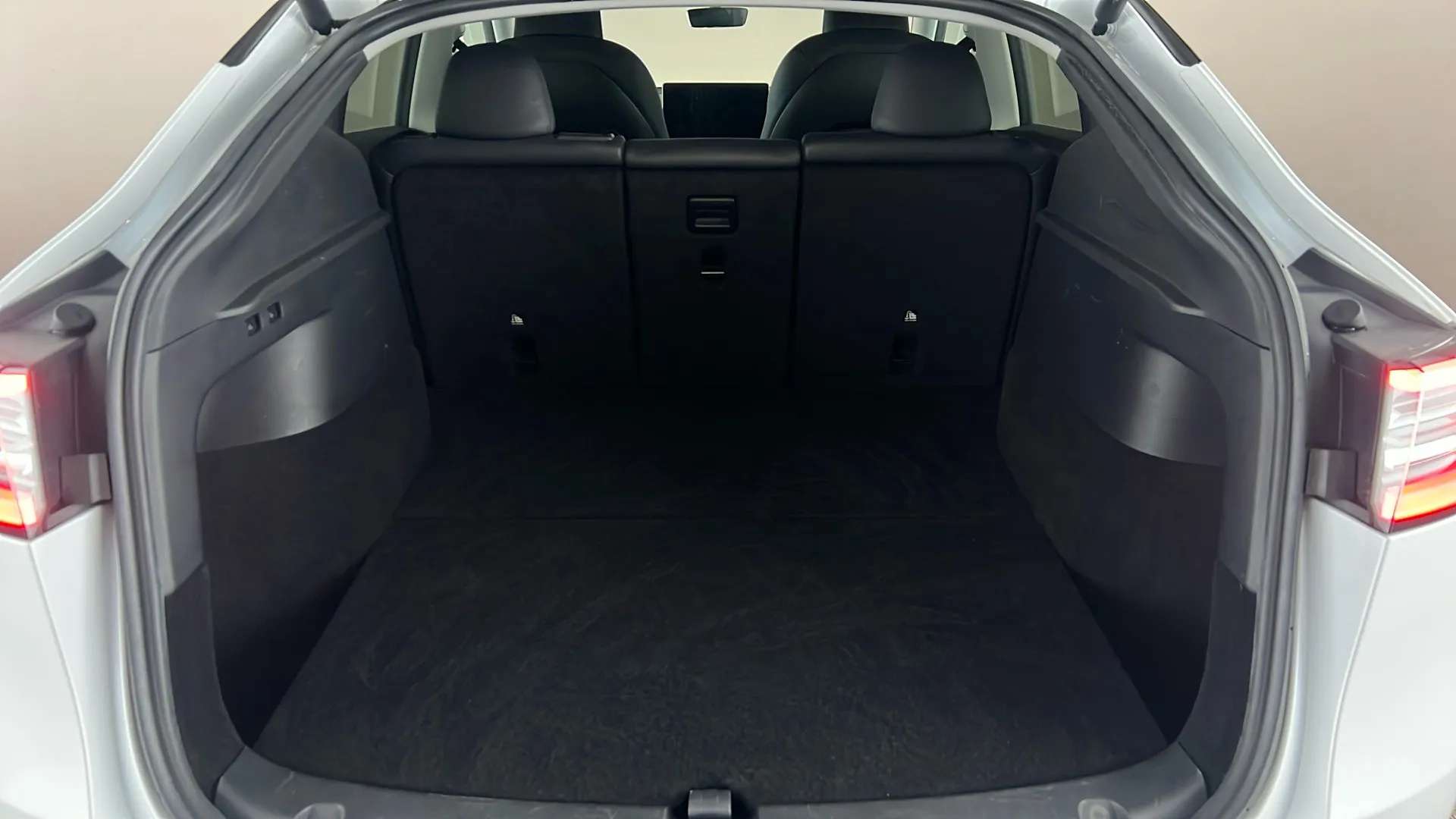 2022 TESLA MODEL Y 2022 TESLA MODEL Y
