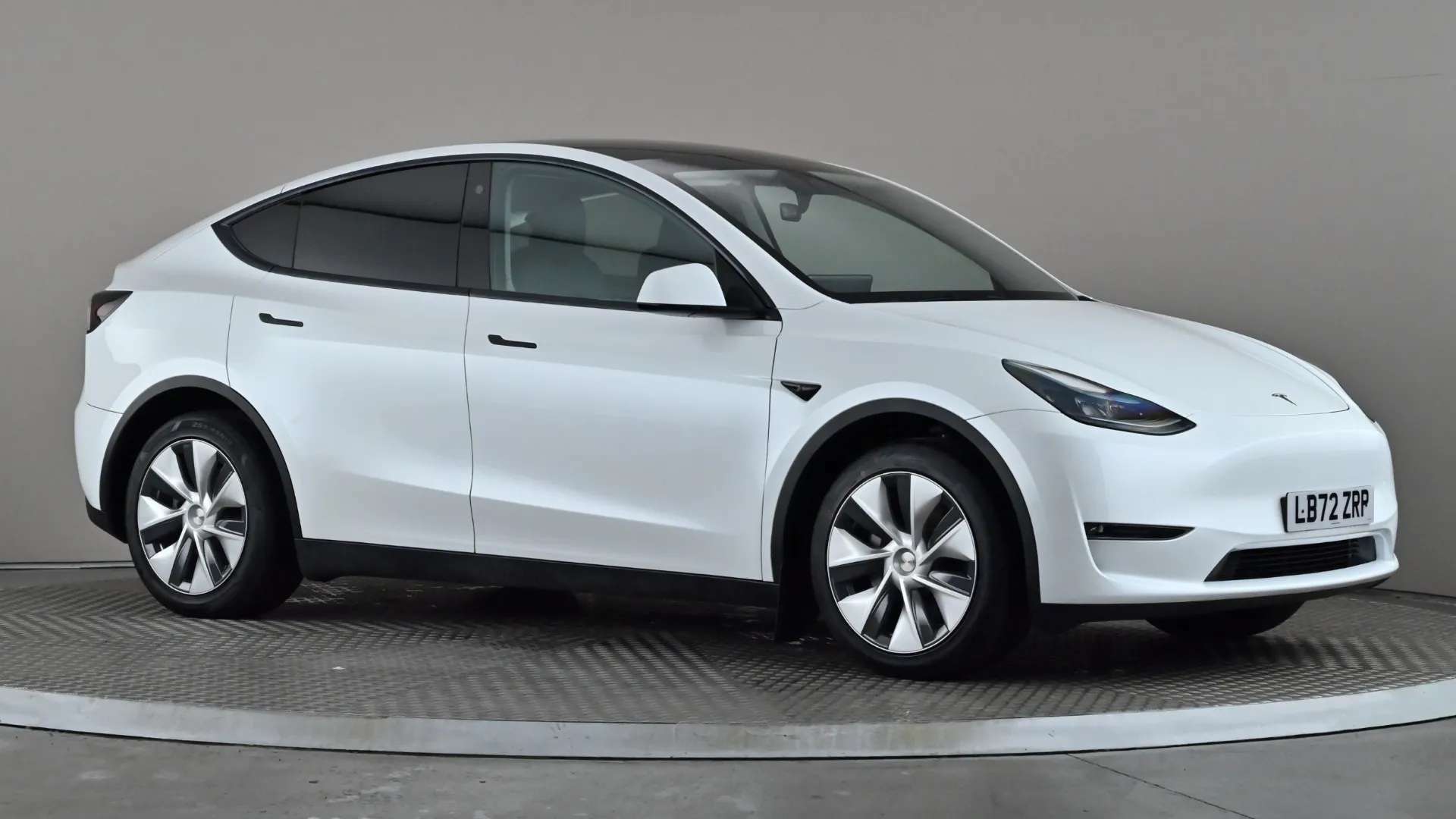 A 2022 TESLA MODEL Y Long Range AWD Auto A 2022 TESLA MODEL Y Long Range AWD Auto