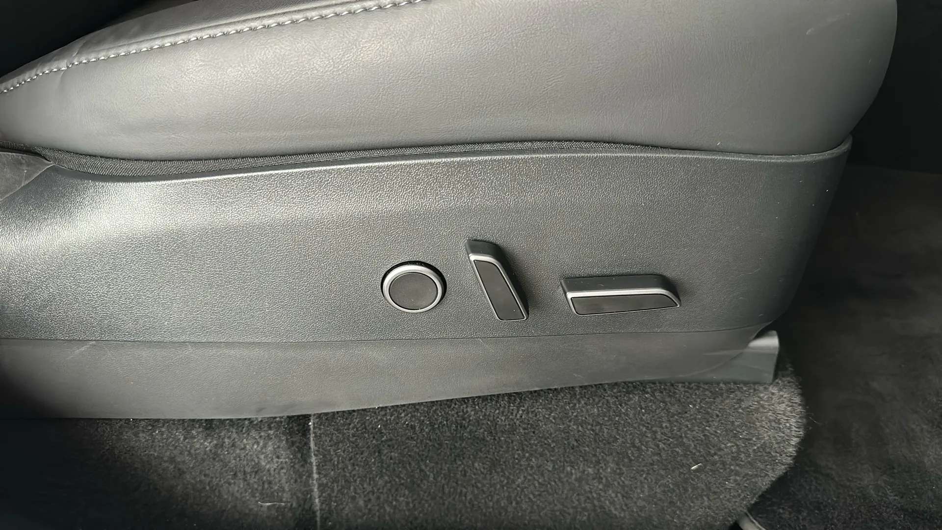 2022 TESLA MODEL Y 2022 TESLA MODEL Y