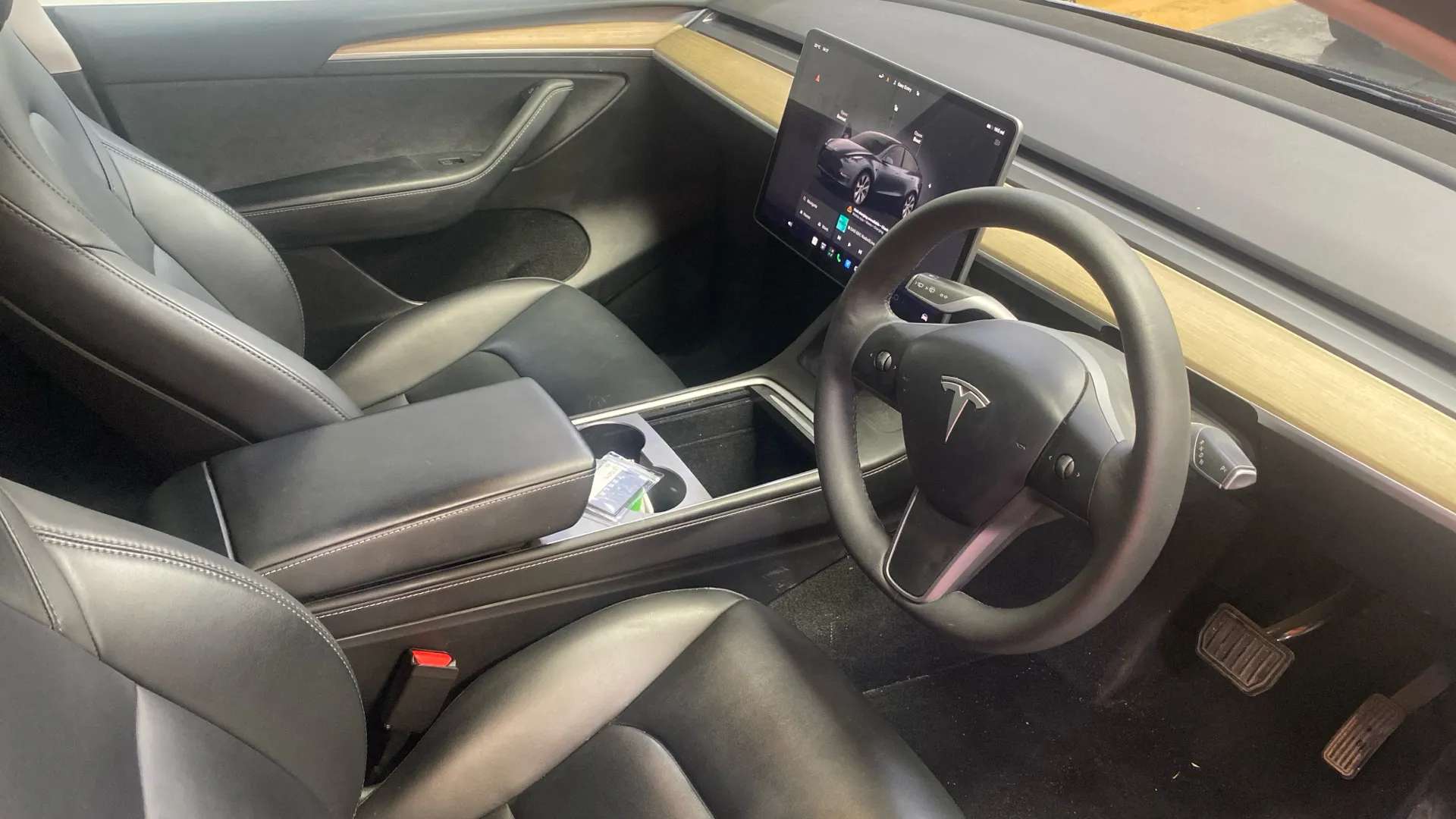 A 2023 TESLA MODEL Y Long Range AWD Auto A 2023 TESLA MODEL Y Long Range AWD Auto