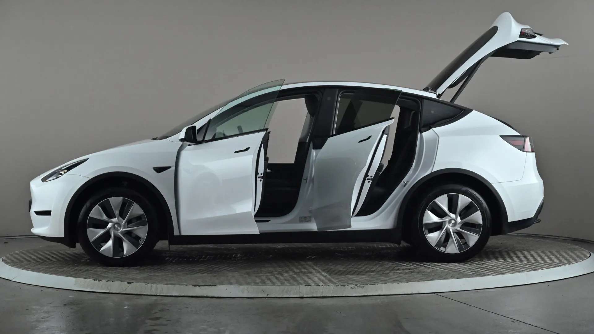 2023 TESLA MODEL Y 2023 TESLA MODEL Y