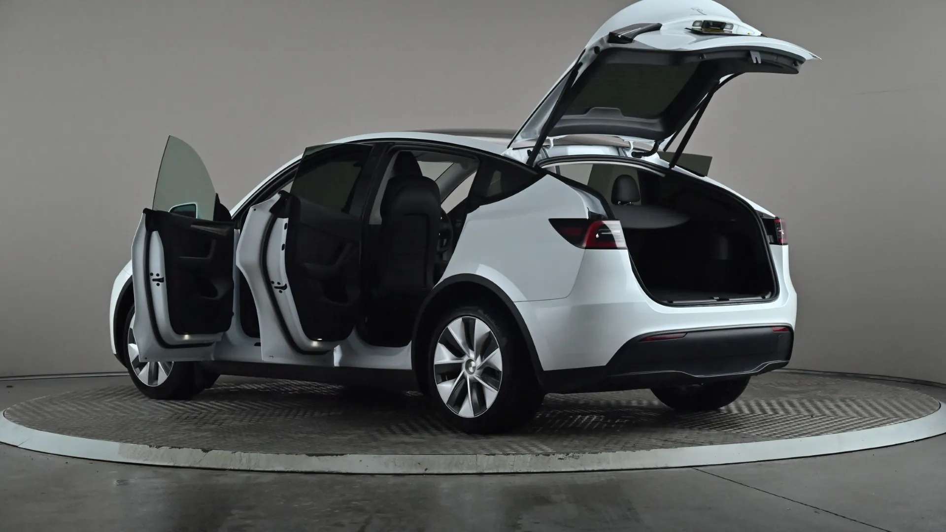 2023 TESLA MODEL Y 2023 TESLA MODEL Y