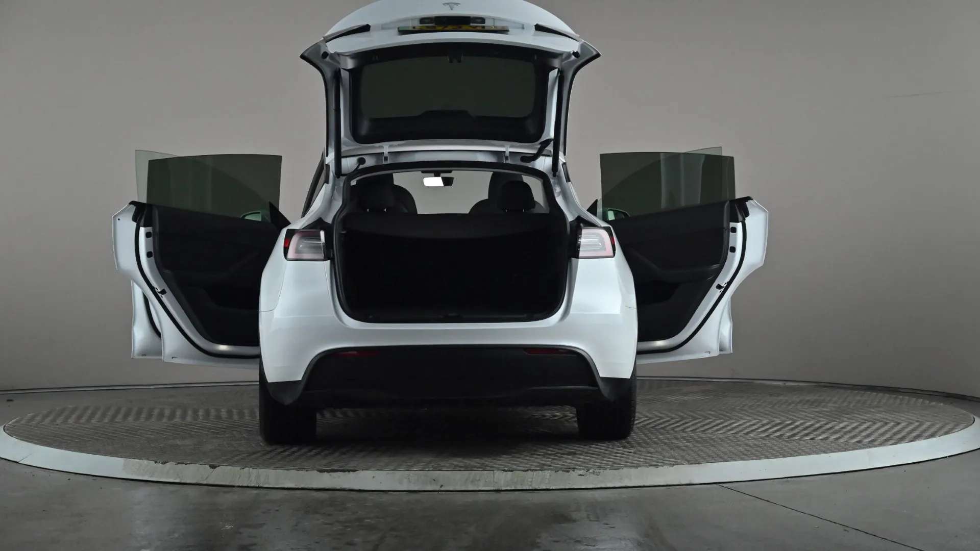 2023 TESLA MODEL Y 2023 TESLA MODEL Y