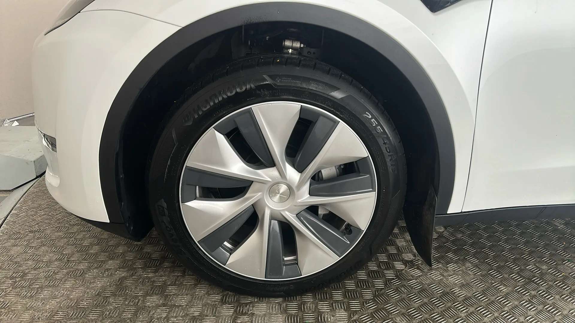 2023 TESLA MODEL Y 2023 TESLA MODEL Y