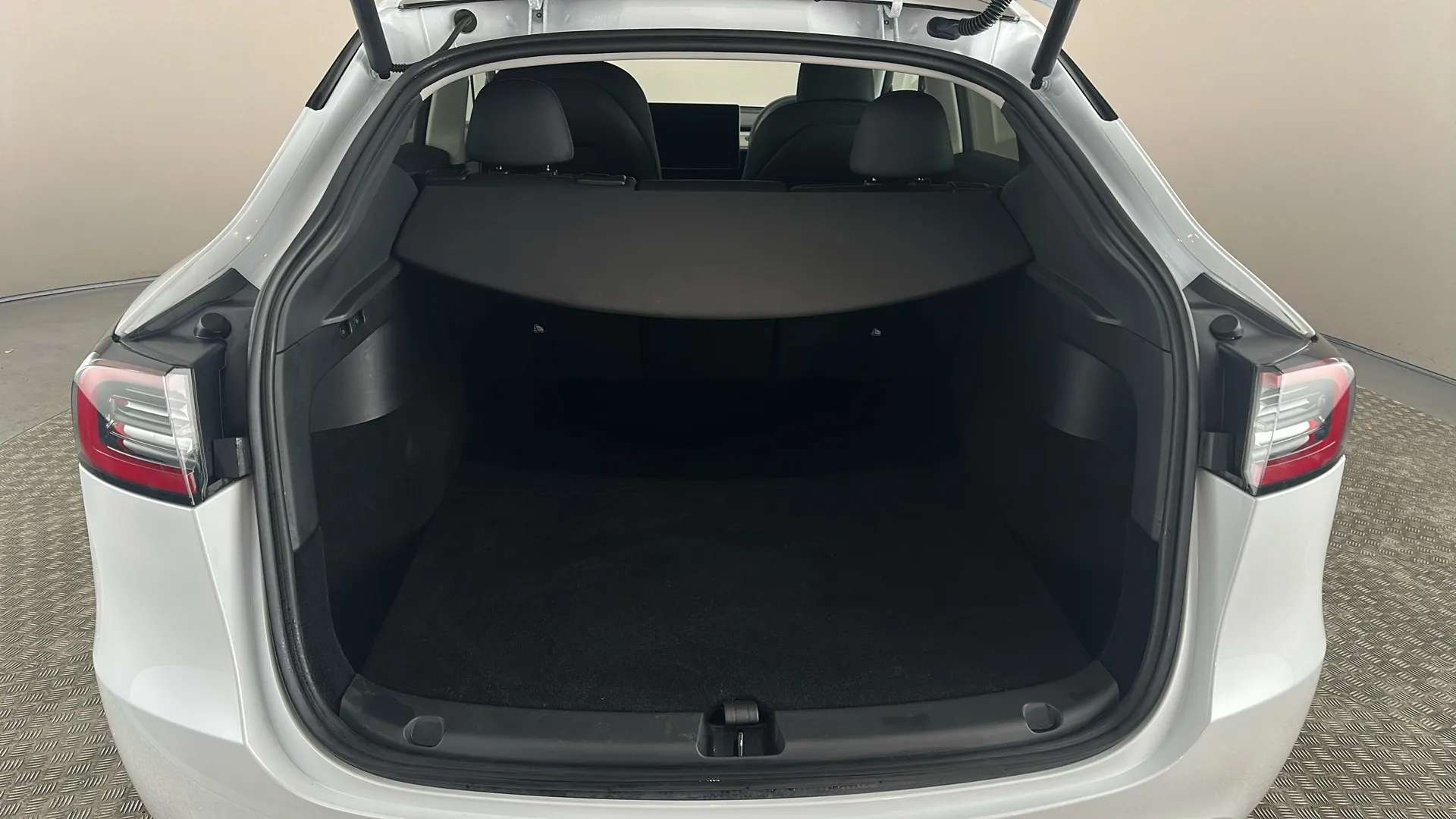 2023 TESLA MODEL Y 2023 TESLA MODEL Y