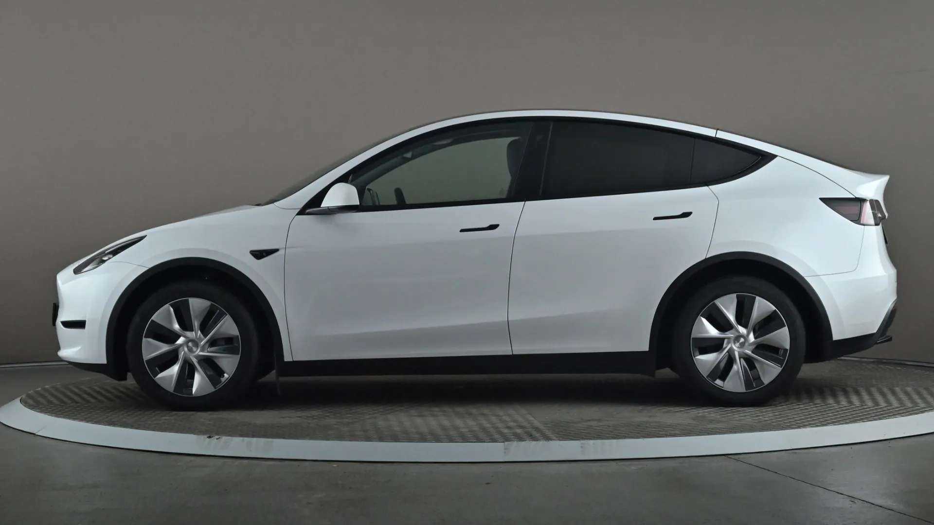 A 2023 TESLA MODEL Y Long Range AWD Auto A 2023 TESLA MODEL Y Long Range AWD Auto