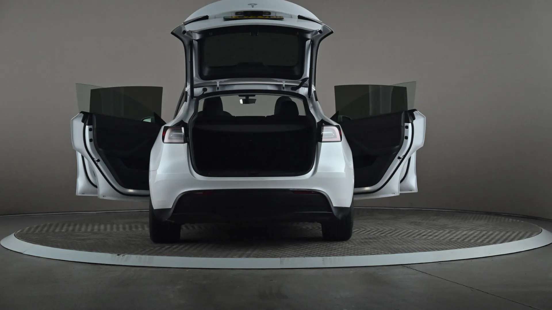 2023 TESLA MODEL Y 2023 TESLA MODEL Y