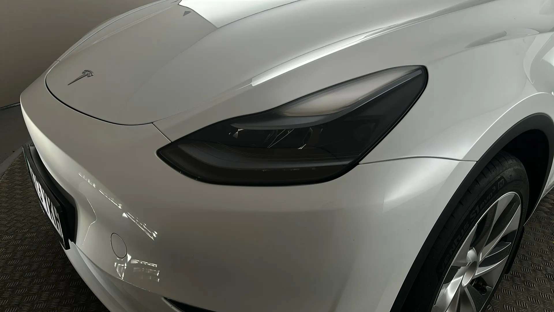 2023 TESLA MODEL Y 2023 TESLA MODEL Y