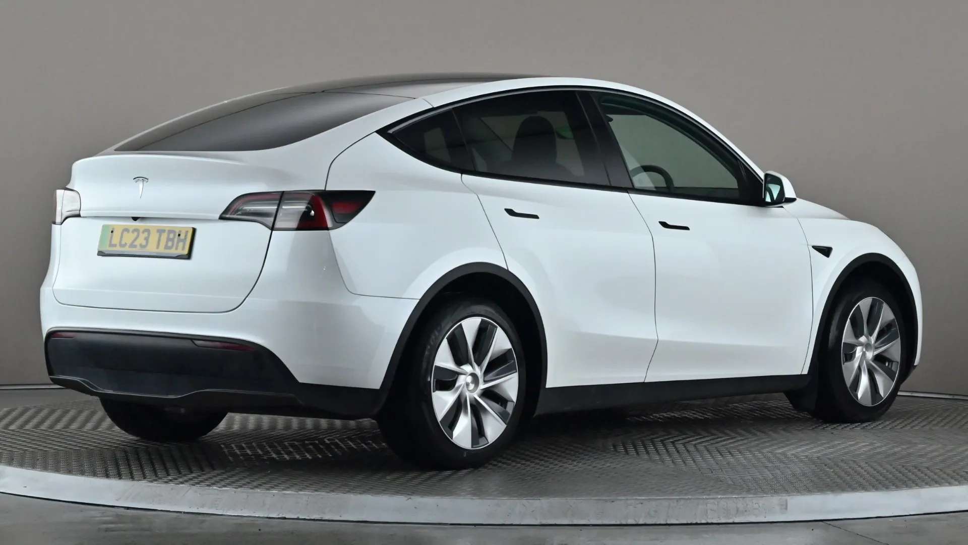 2023 TESLA MODEL Y 2023 TESLA MODEL Y