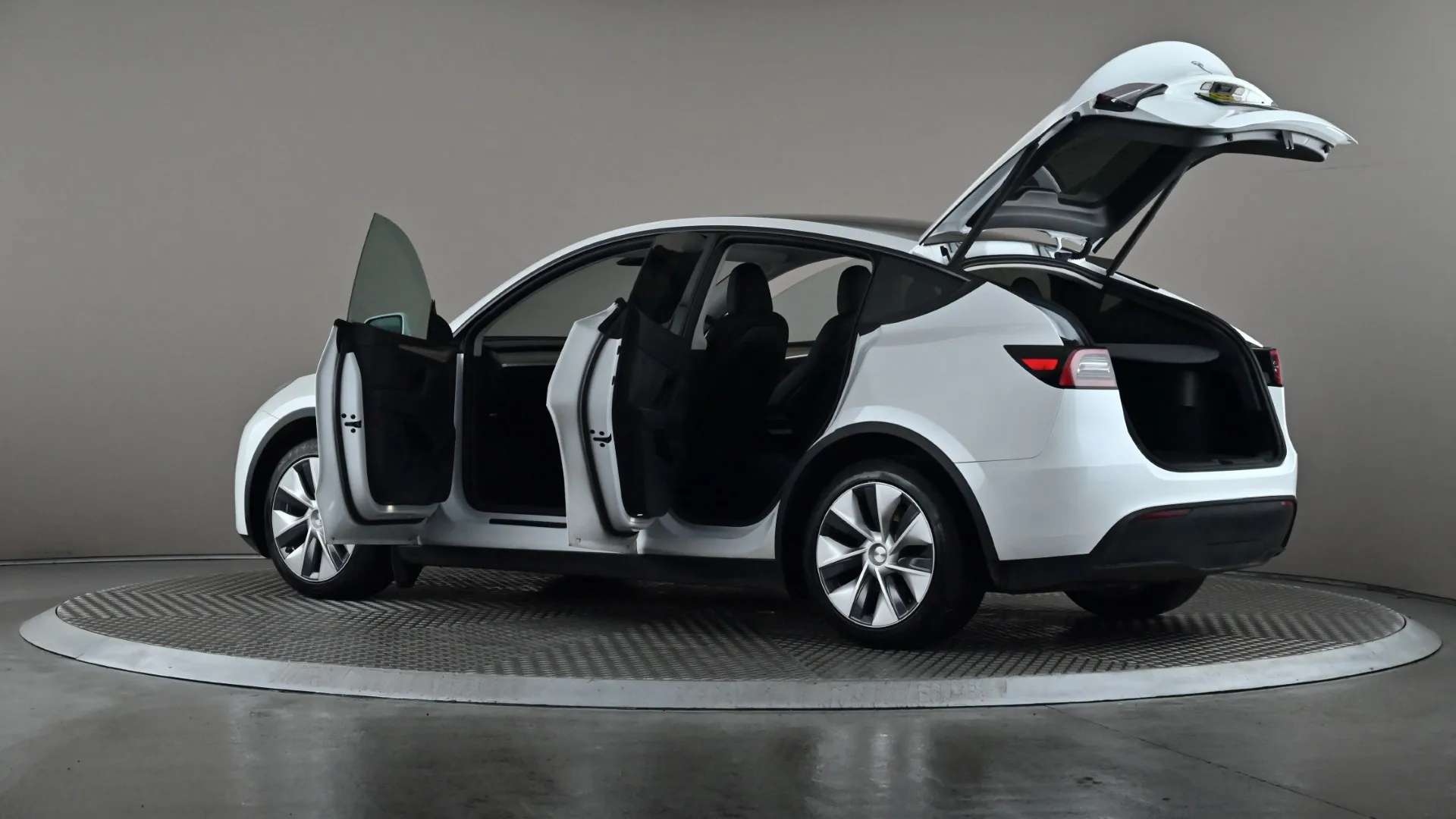 2023 TESLA MODEL Y 2023 TESLA MODEL Y