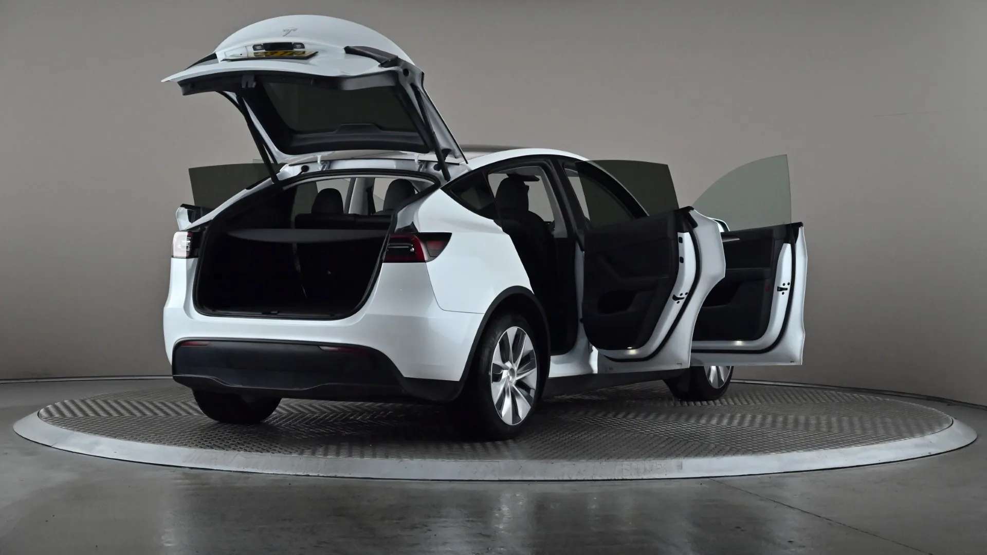 2023 TESLA MODEL Y 2023 TESLA MODEL Y
