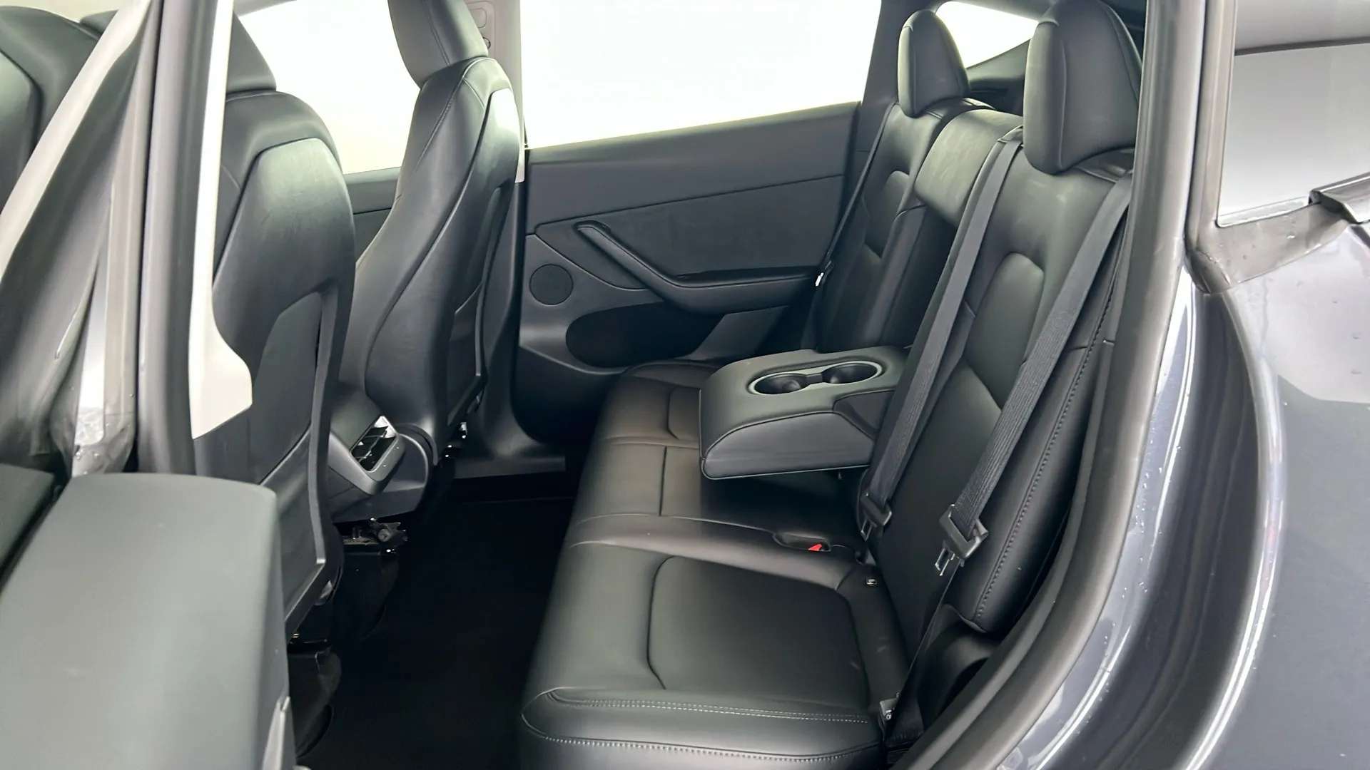 2023 TESLA MODEL Y 2023 TESLA MODEL Y