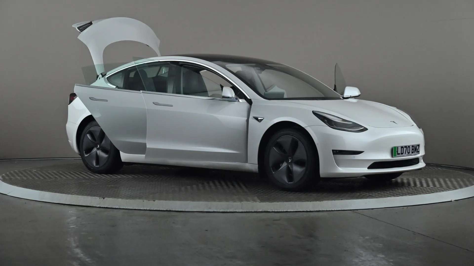 2020 TESLA MODEL 3 2020 TESLA MODEL 3