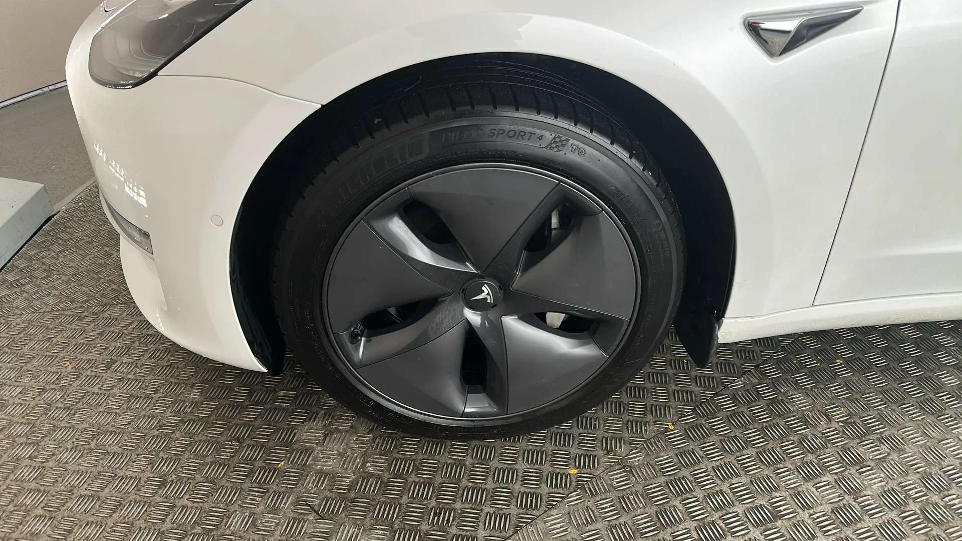 2020 TESLA MODEL 3 2020 TESLA MODEL 3