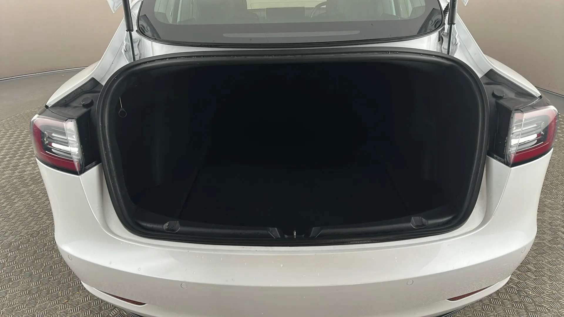 2020 TESLA MODEL 3 2020 TESLA MODEL 3