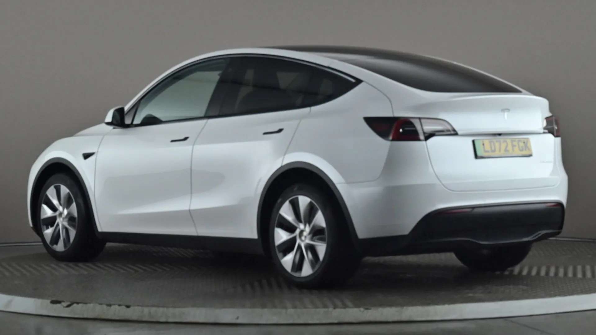 A 2022 TESLA MODEL Y Long Range AWD Auto A 2022 TESLA MODEL Y Long Range AWD Auto