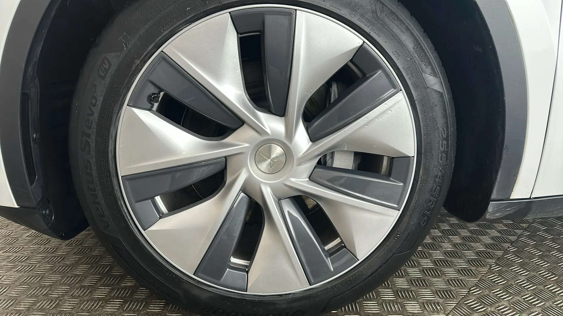 2022 TESLA MODEL Y 2022 TESLA MODEL Y