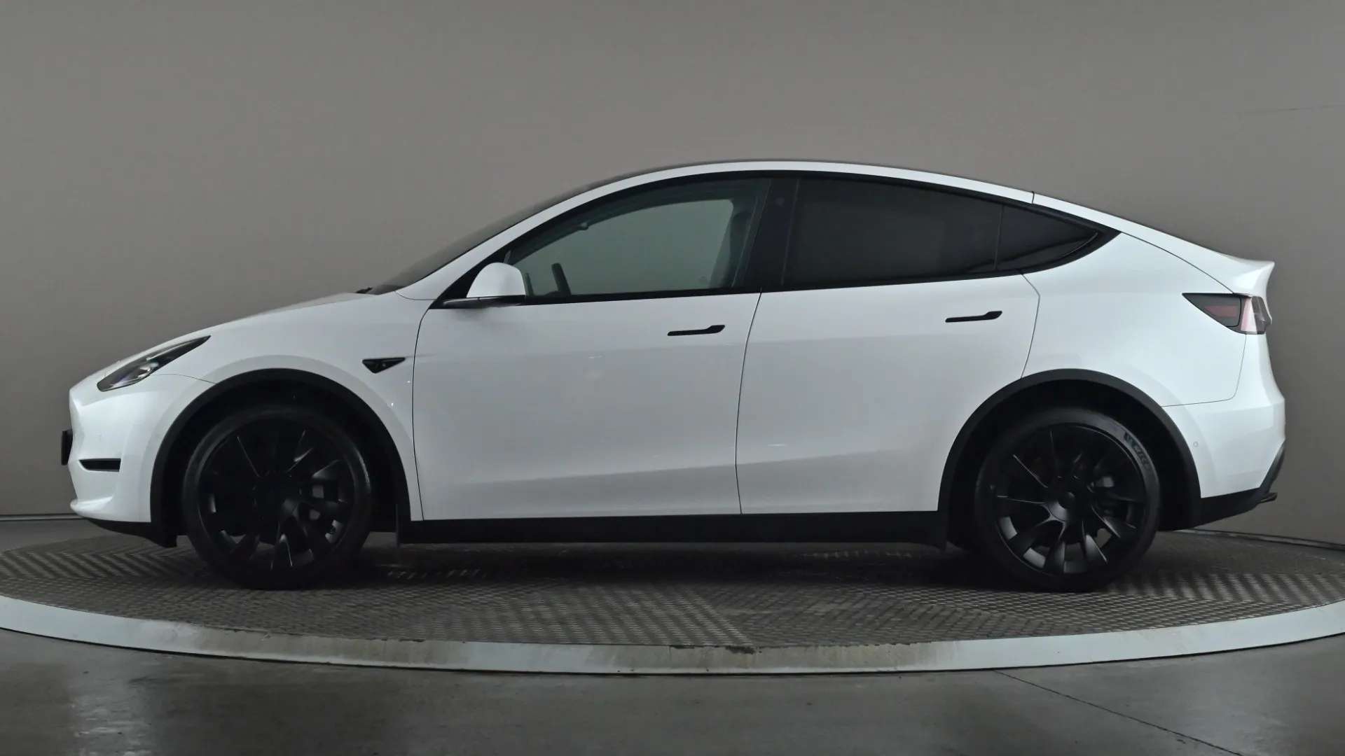 A 2022 TESLA MODEL Y Long Range AWD Auto A 2022 TESLA MODEL Y Long Range AWD Auto