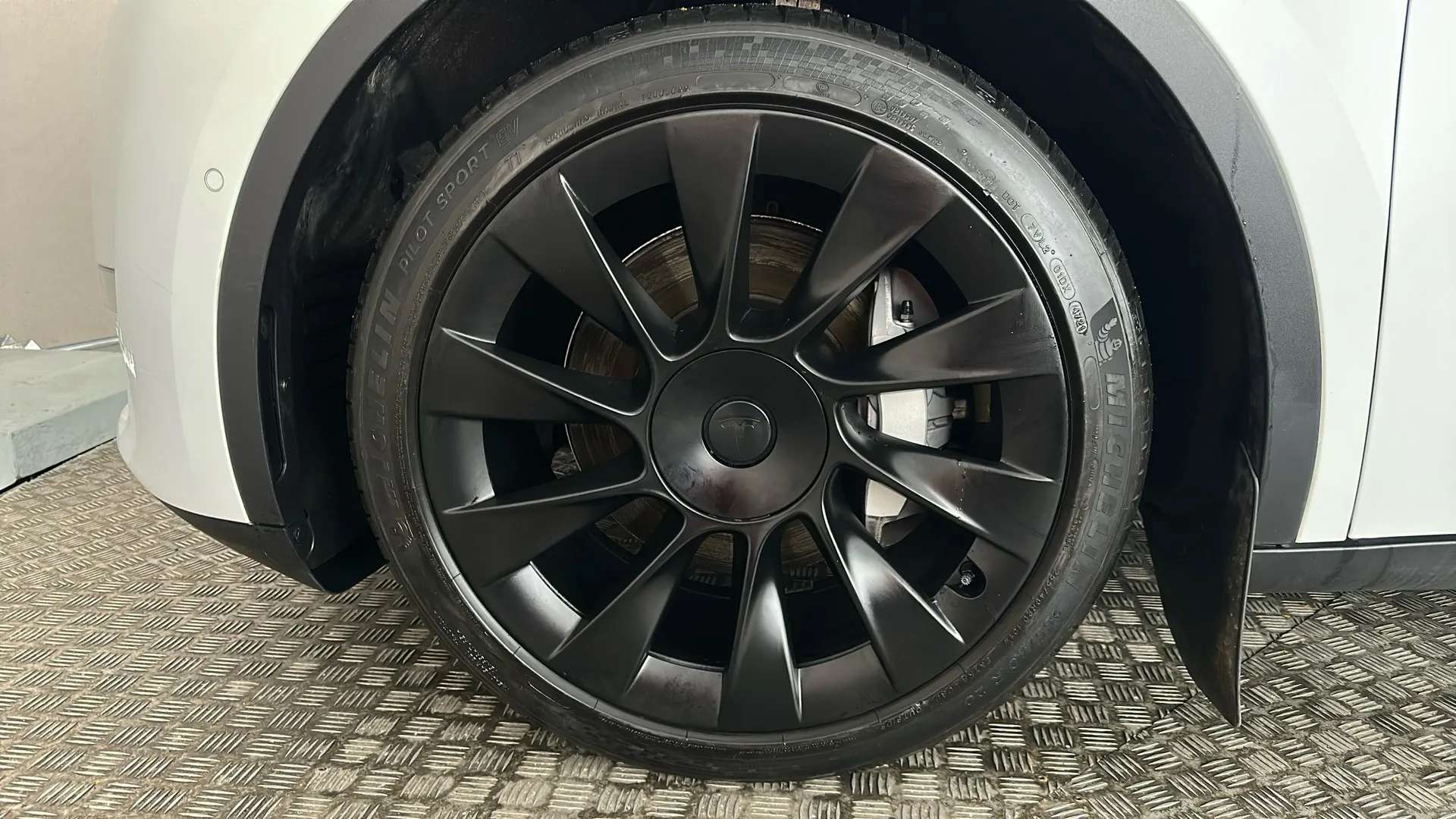 2022 TESLA MODEL Y 2022 TESLA MODEL Y