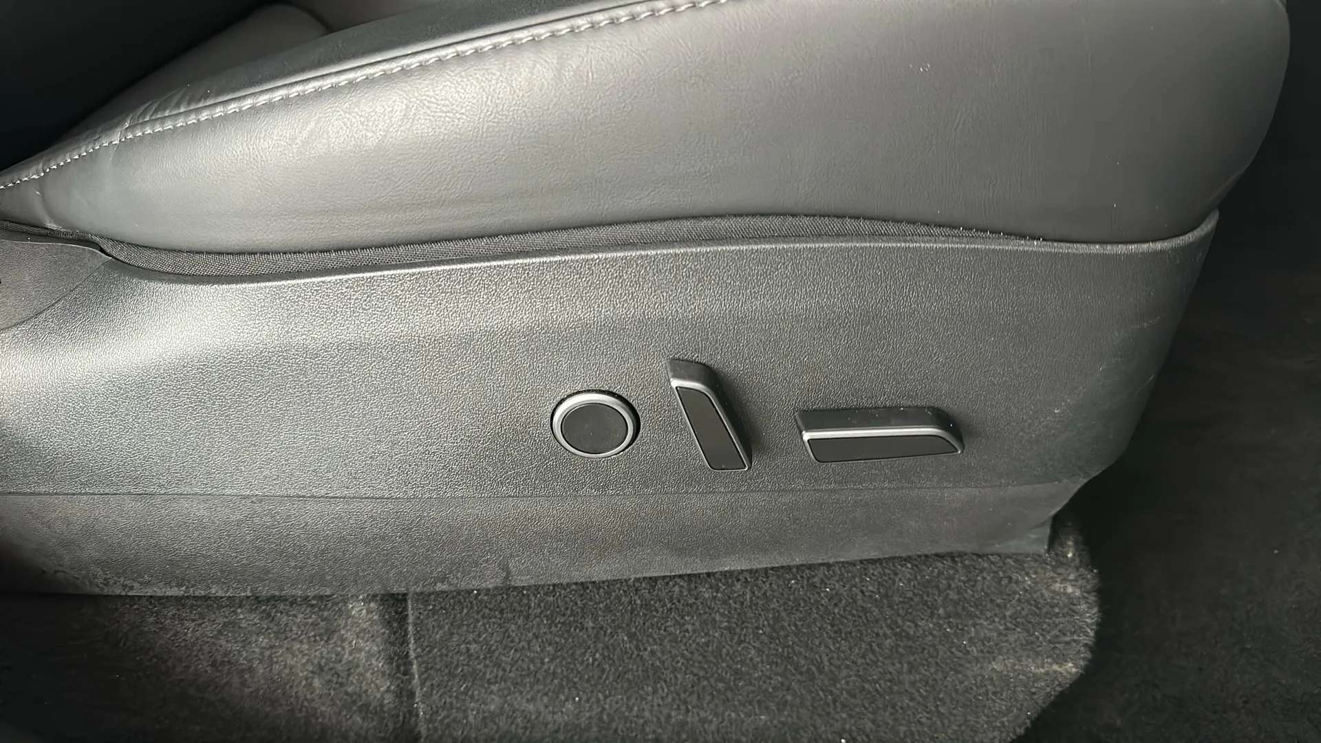 2022 TESLA MODEL Y 2022 TESLA MODEL Y