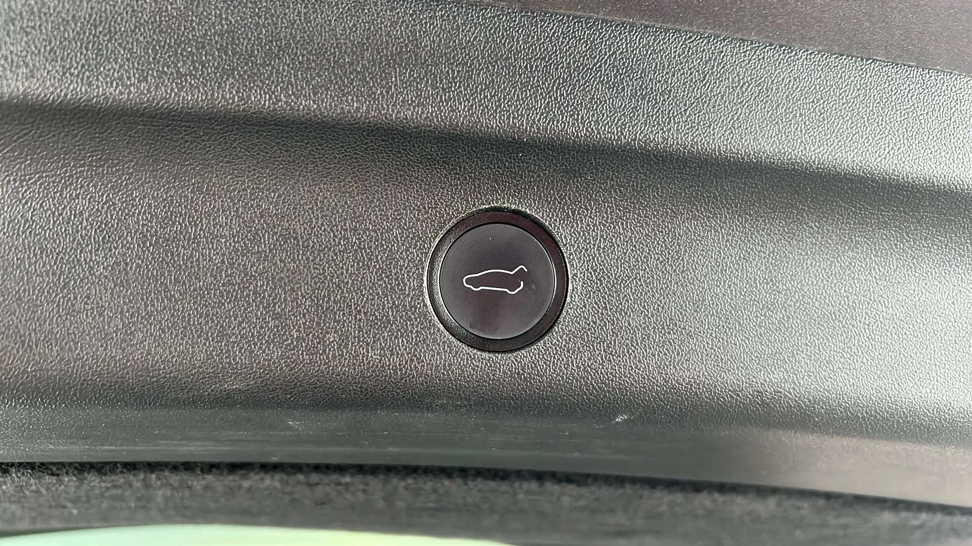 2023 TESLA MODEL Y 2023 TESLA MODEL Y