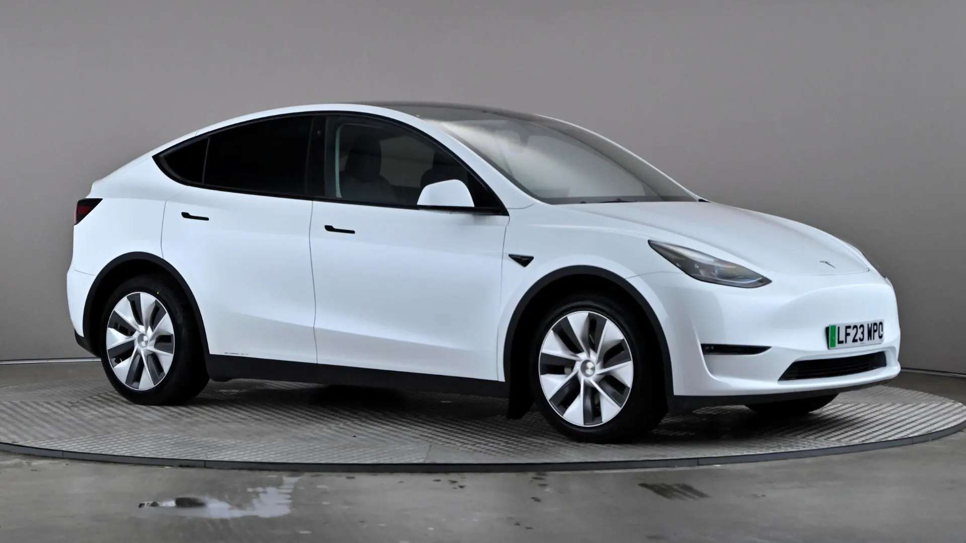 A 2023 TESLA MODEL Y Long Range AWD Auto A 2023 TESLA MODEL Y Long Range AWD Auto