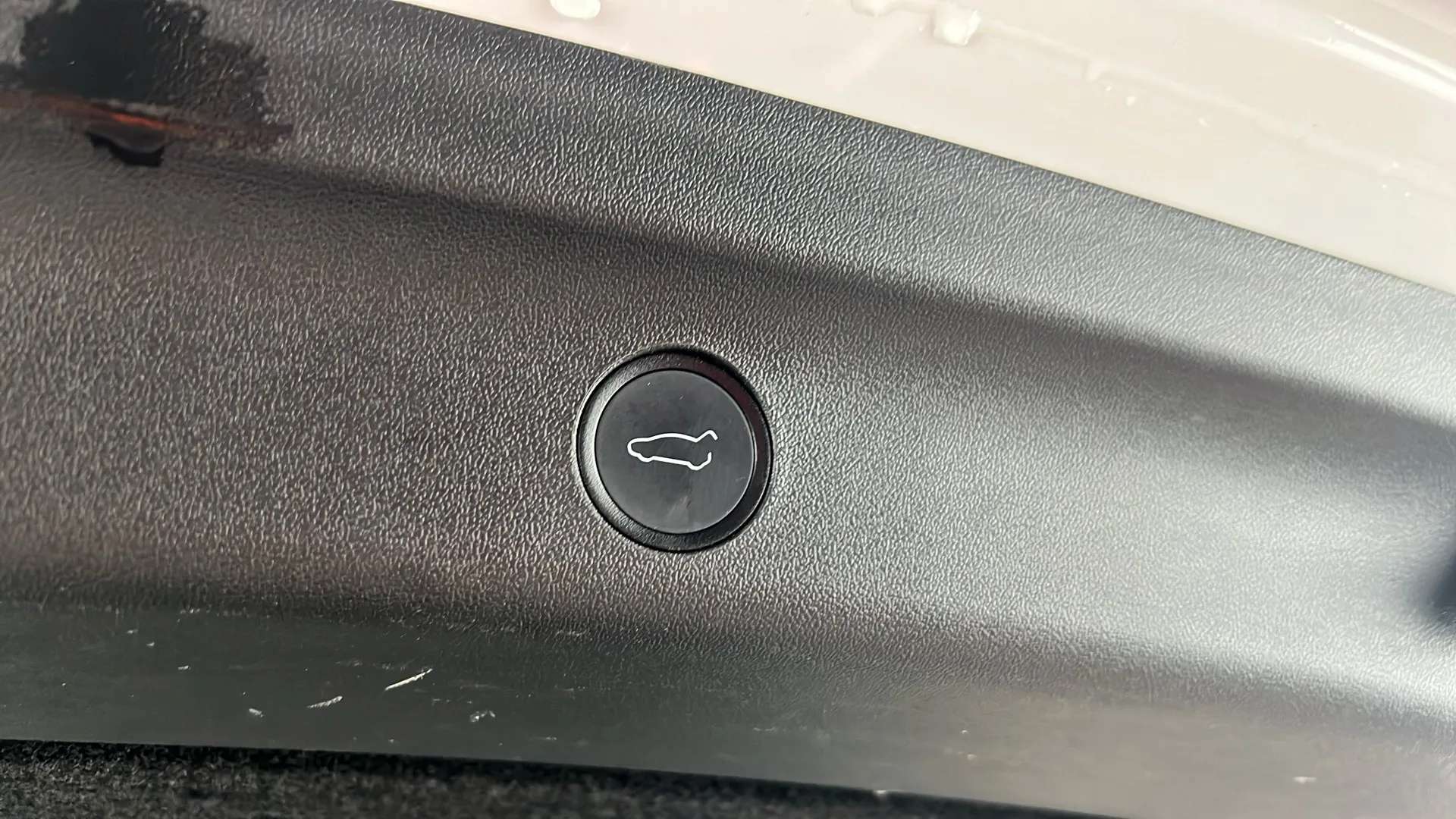 2023 TESLA MODEL Y 2023 TESLA MODEL Y
