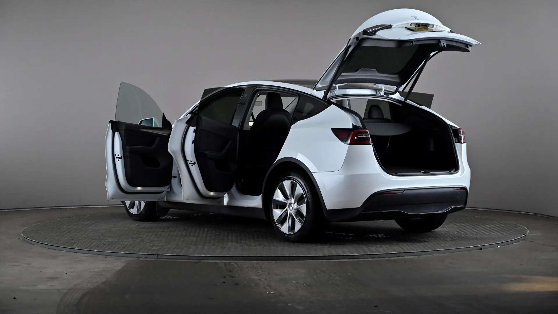 2023 TESLA MODEL Y 2023 TESLA MODEL Y