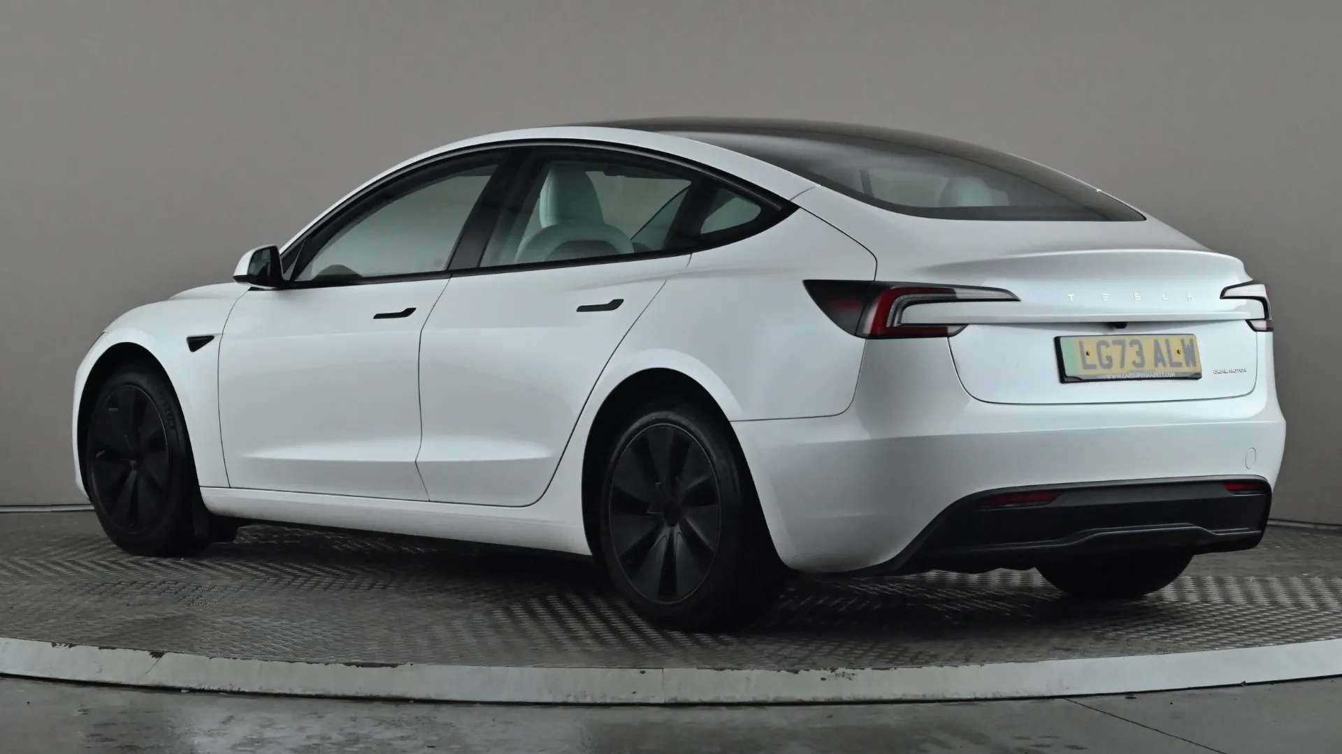 A 2024 TESLA MODEL 3 Long Range AWD Auto A 2024 TESLA MODEL 3 Long Range AWD Auto