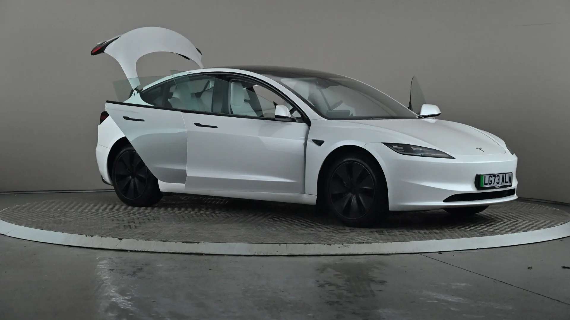 2024 TESLA MODEL 3 2024 TESLA MODEL 3