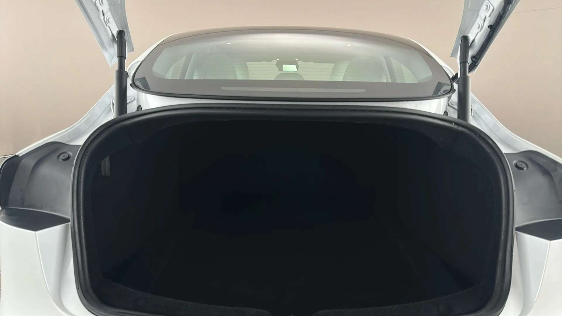 2024 TESLA MODEL 3 2024 TESLA MODEL 3