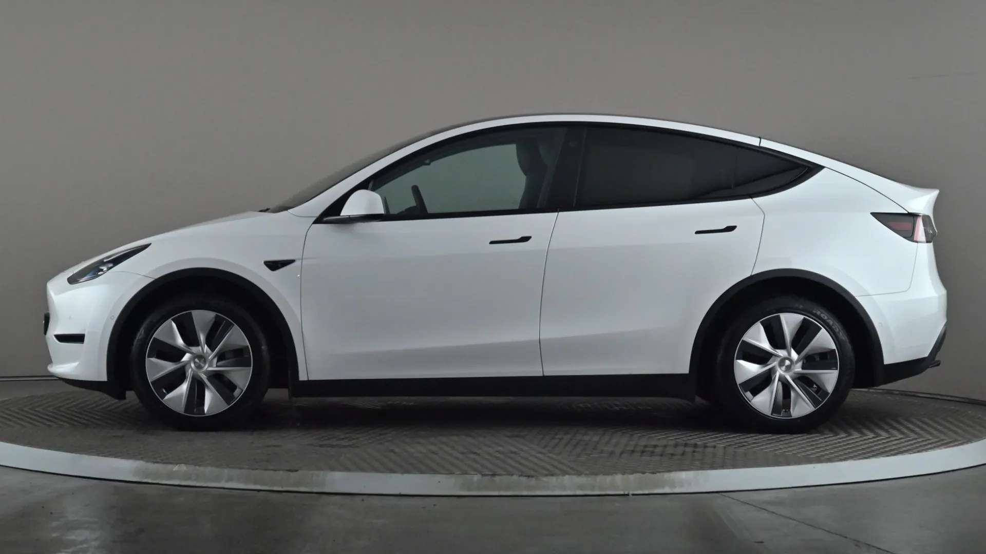 A 2022 TESLA MODEL Y Long Range AWD Auto A 2022 TESLA MODEL Y Long Range AWD Auto