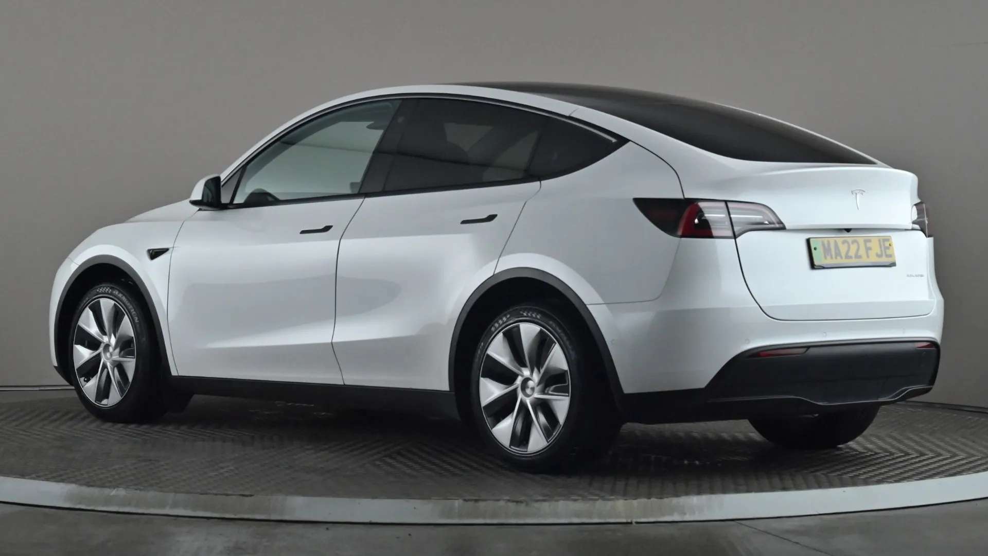 A 2022 TESLA MODEL Y Long Range AWD Auto A 2022 TESLA MODEL Y Long Range AWD Auto