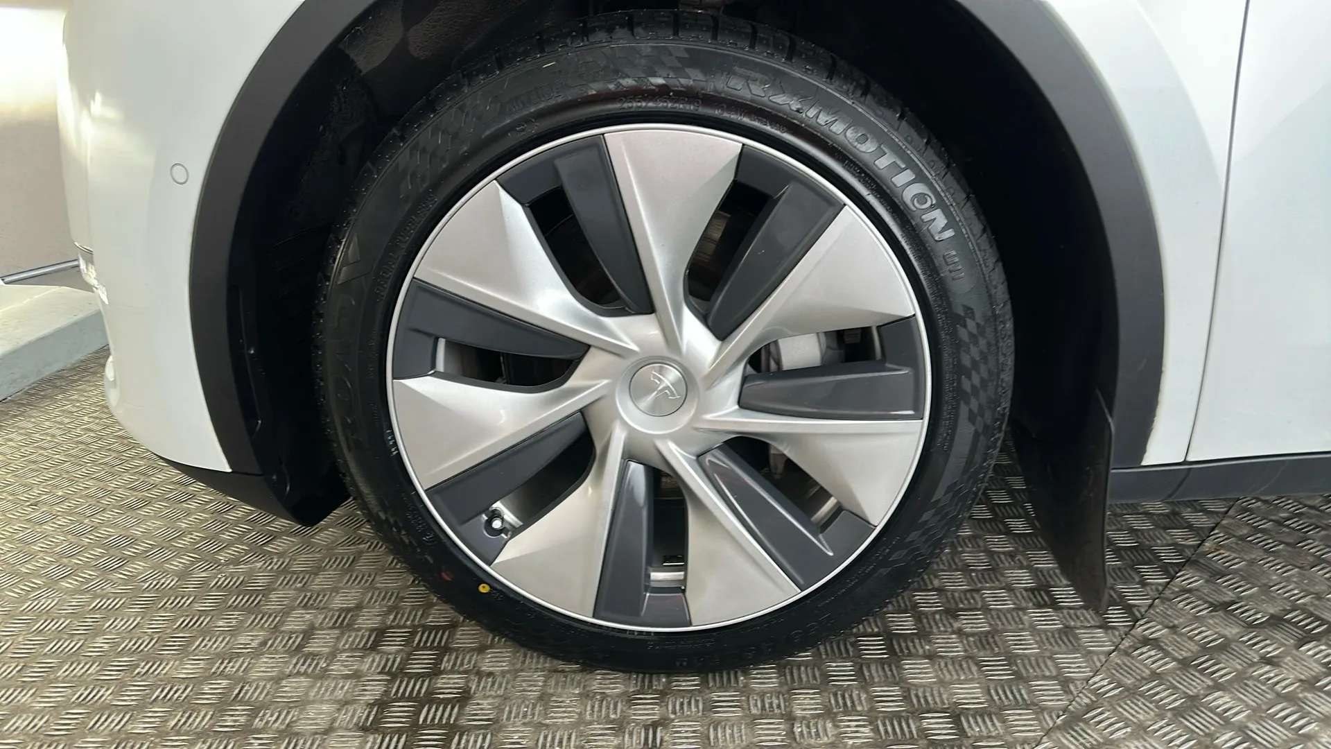 2022 TESLA MODEL Y 2022 TESLA MODEL Y